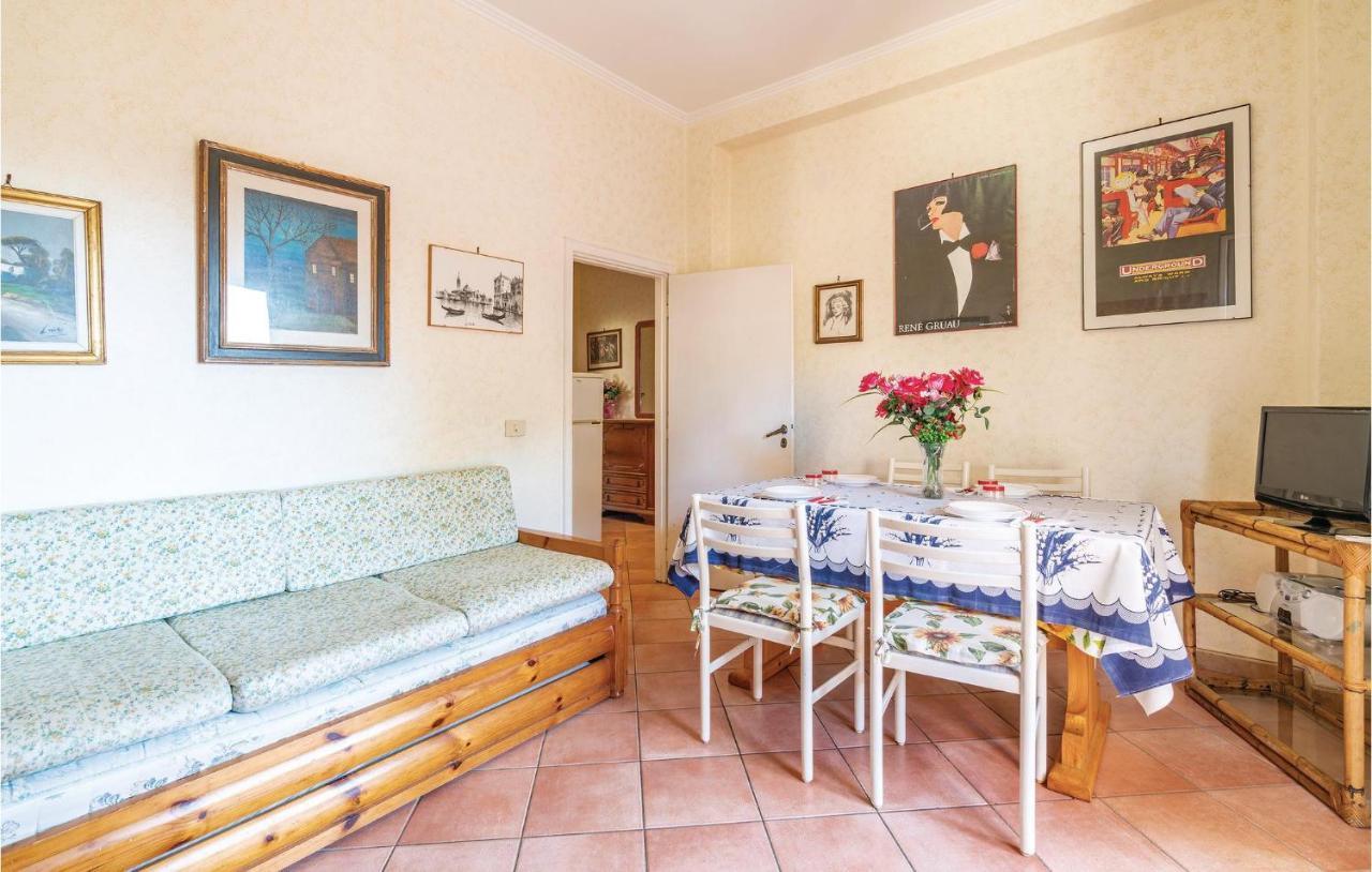 Gorgeous Apartment In Ladispoli Rm With Wifi Exterior photo